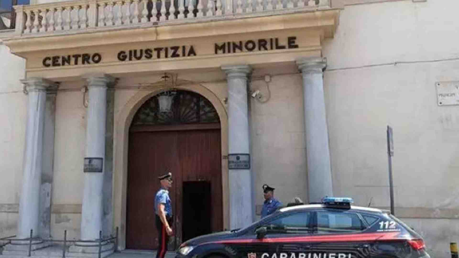 Immagine di Rivolte e fughe rocambolesche: il carcere è sempre più un'emergenza