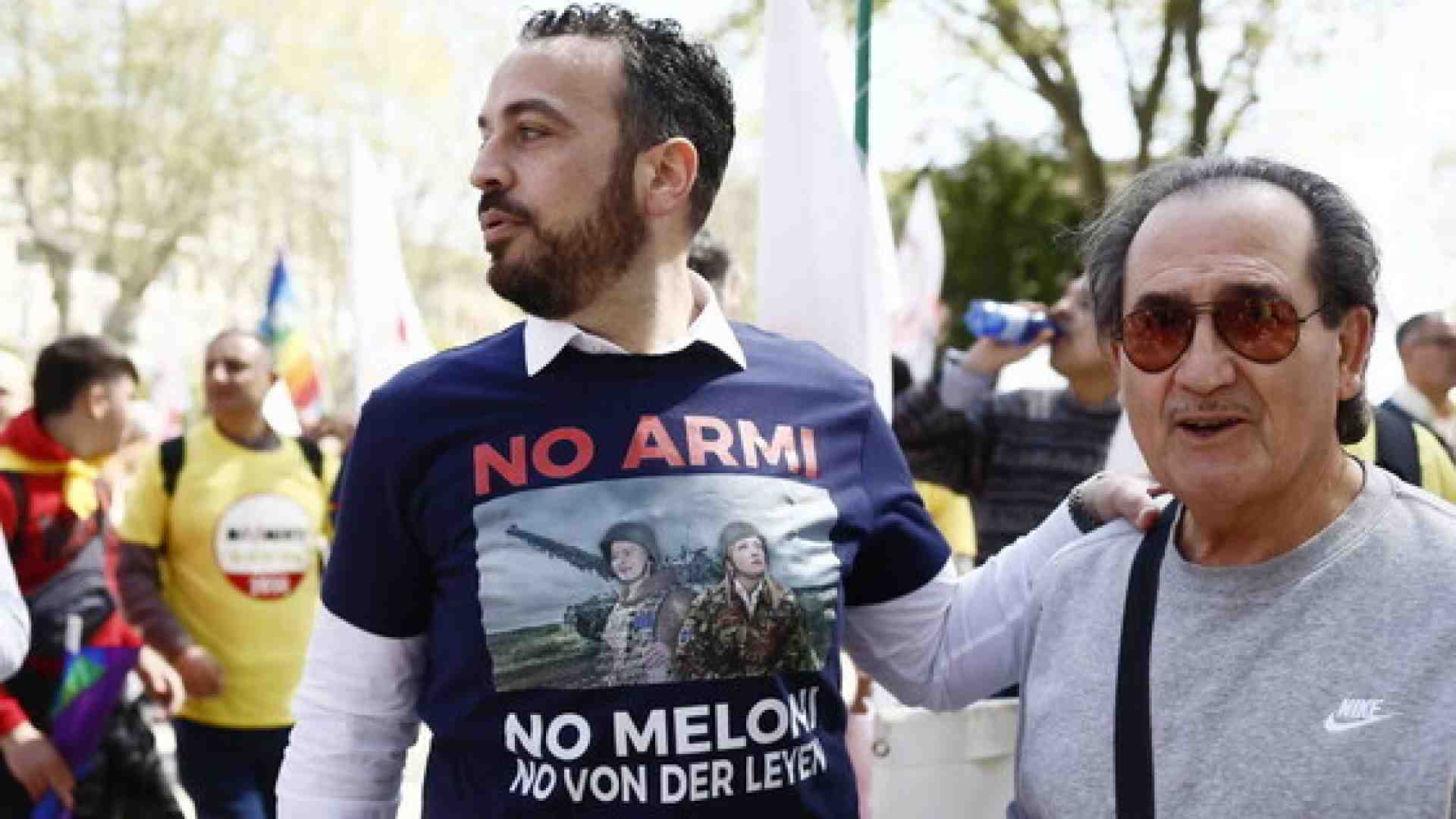Immagine di Quella sinistra che ha paura di sfidare il pensiero finto pacifista