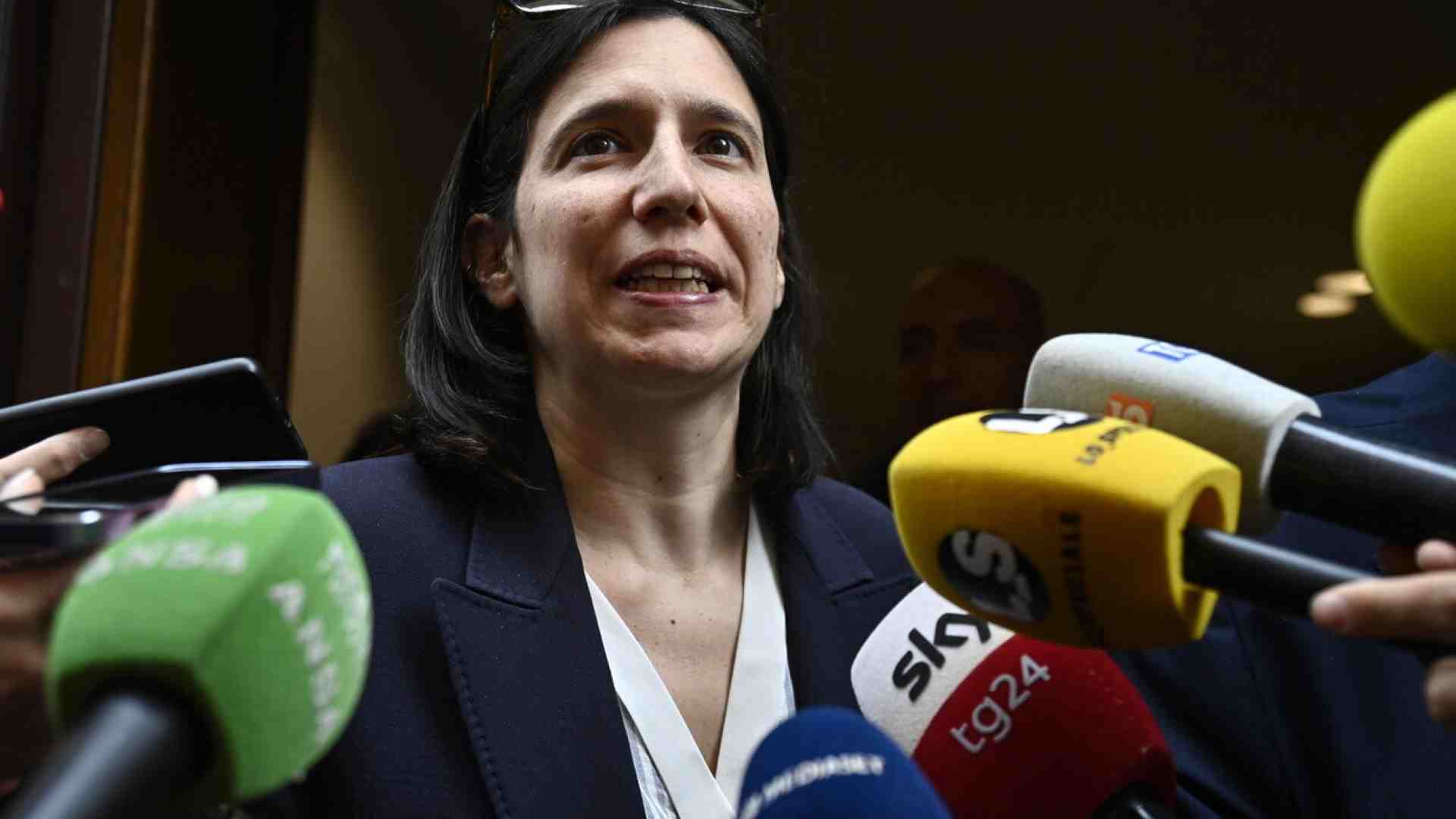 Immagine di Schlein dice no al congresso, meglio (per lei) l’assemblea. Giani rischia in Toscana
