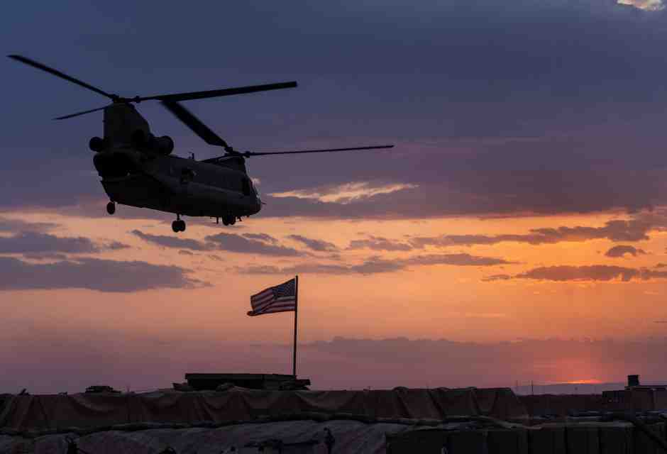 &nbsp;Un elicottero americano in azione nel nord della Siria (foto Getty)
