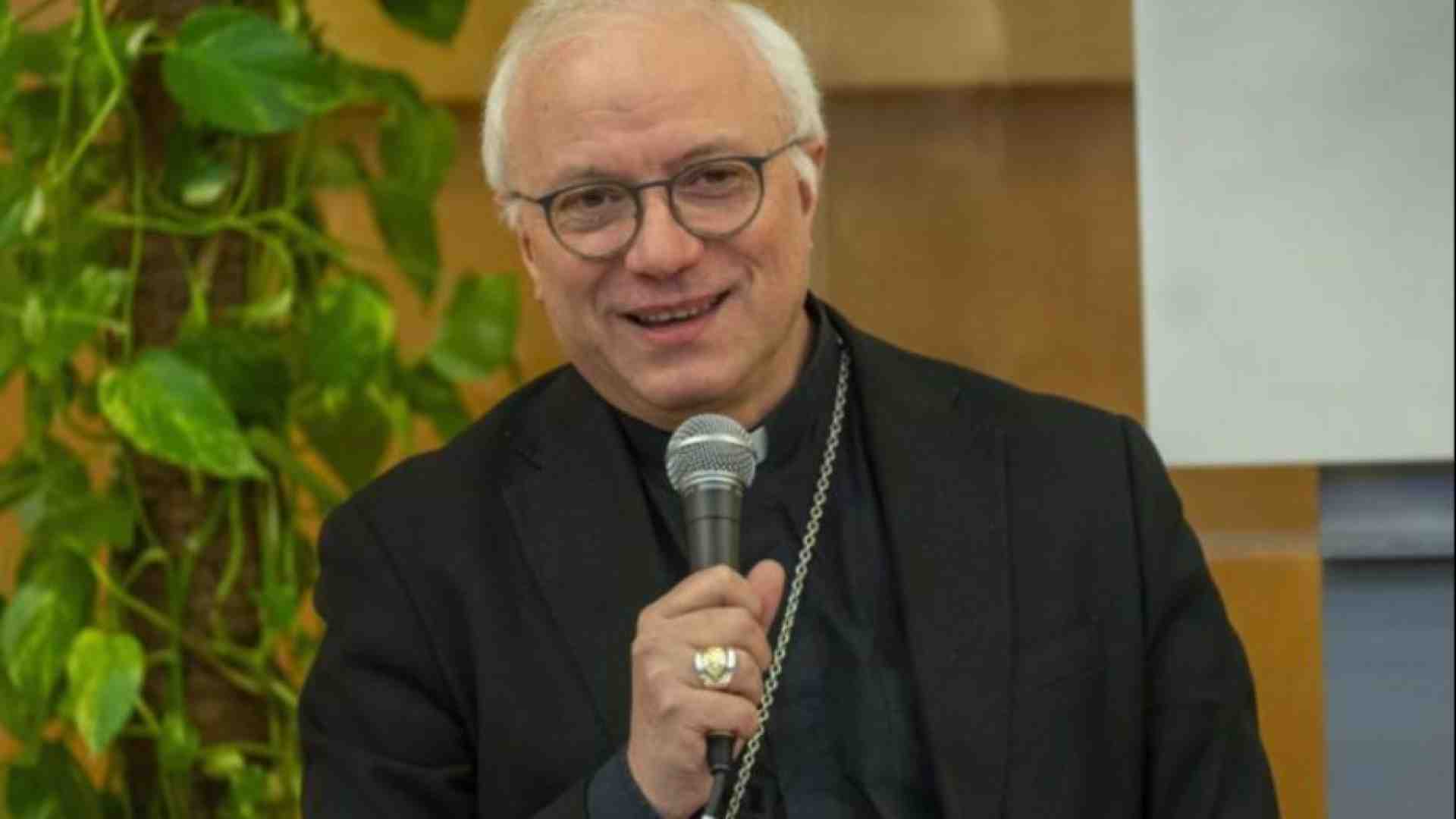 Immagine di Baturi: «Il Papa ci mostra il vero potere, quello che disinnesca le guerre»