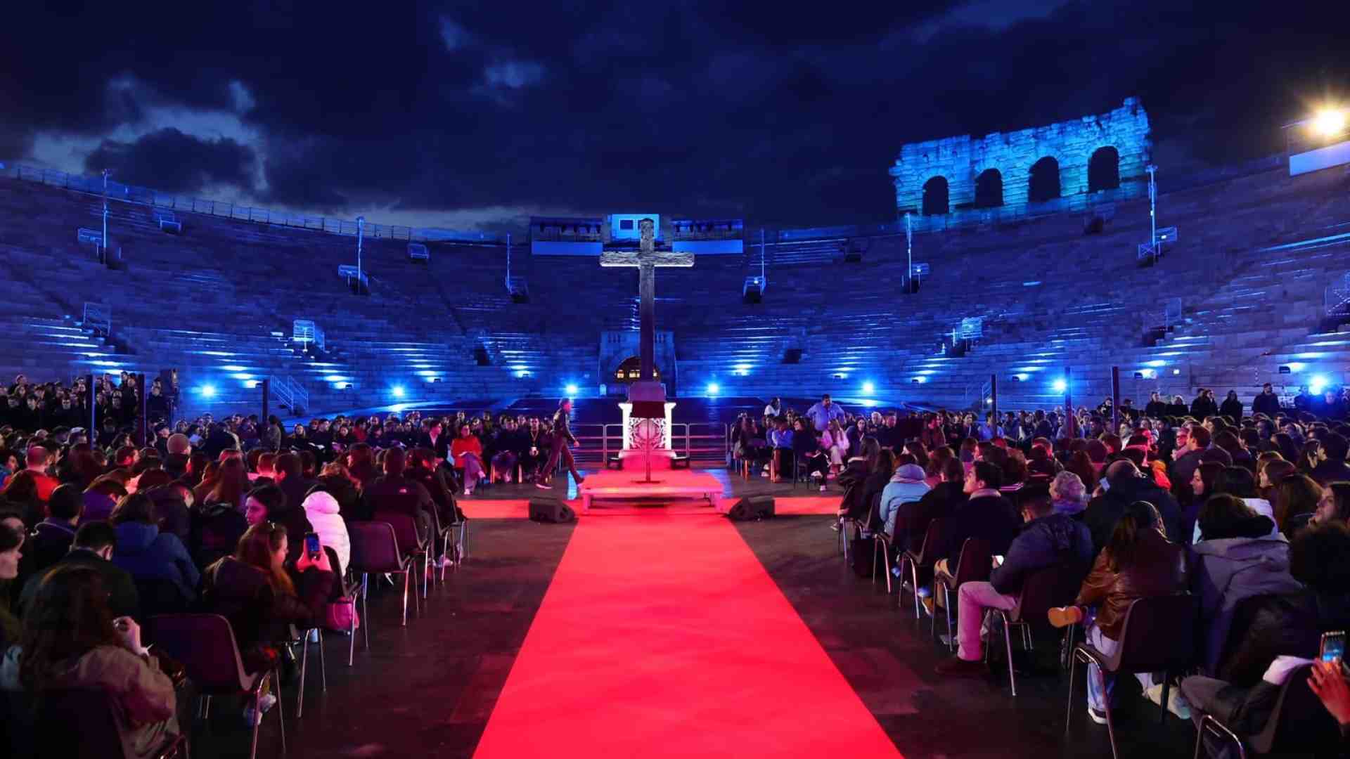 Immagine di Pregare per i crocifissi