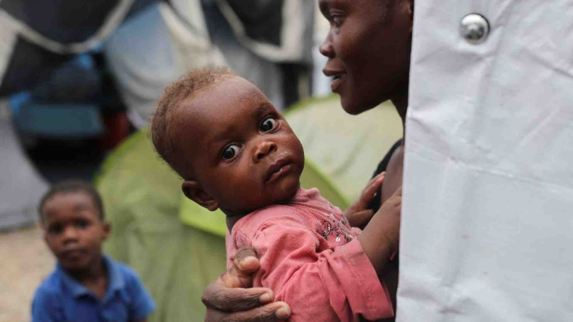 Immagine di Dal mercatino di Inzago aiuti per gli orfani di Port-au-Prince