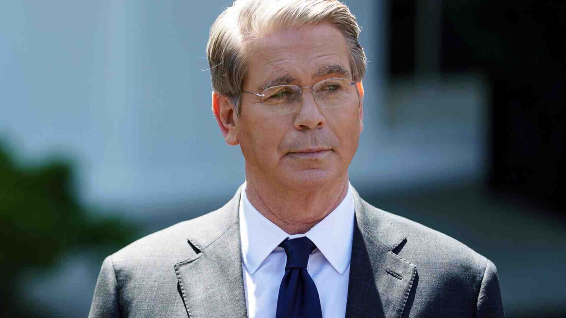 Immagine di Le minacce di Trump a Powell sono un test per il segretario al Tesoro Bessent. Ritratti incrociati