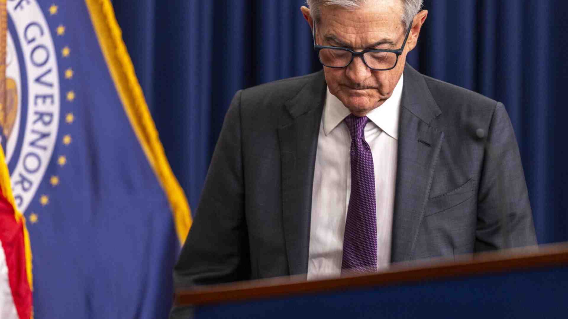 Immagine di Il dilemma della Fed, tra rischio stagflazione e assalto politico