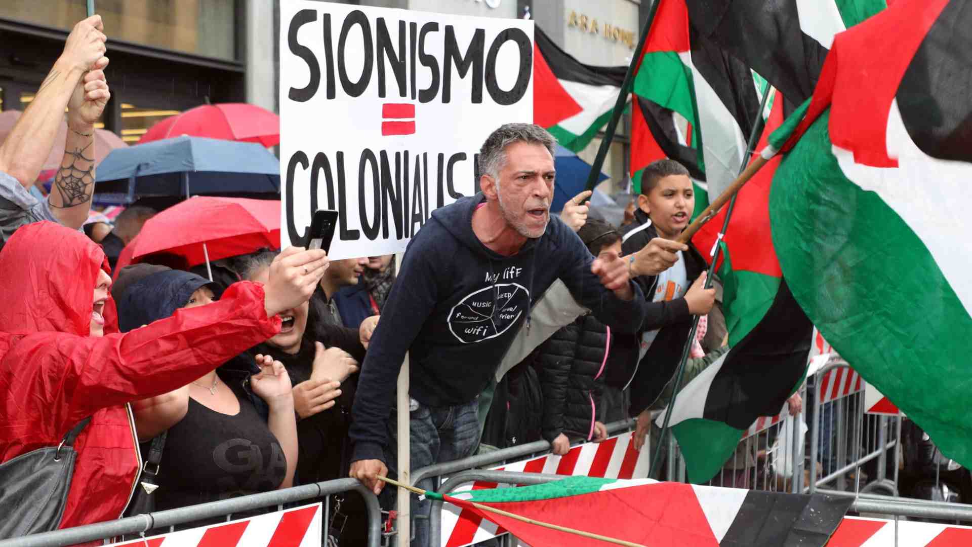 Immagine di L’ultimo sfregio dei pro Pal, che vogliono infiltrare il 25 aprile e attaccano la Brigata ebraica