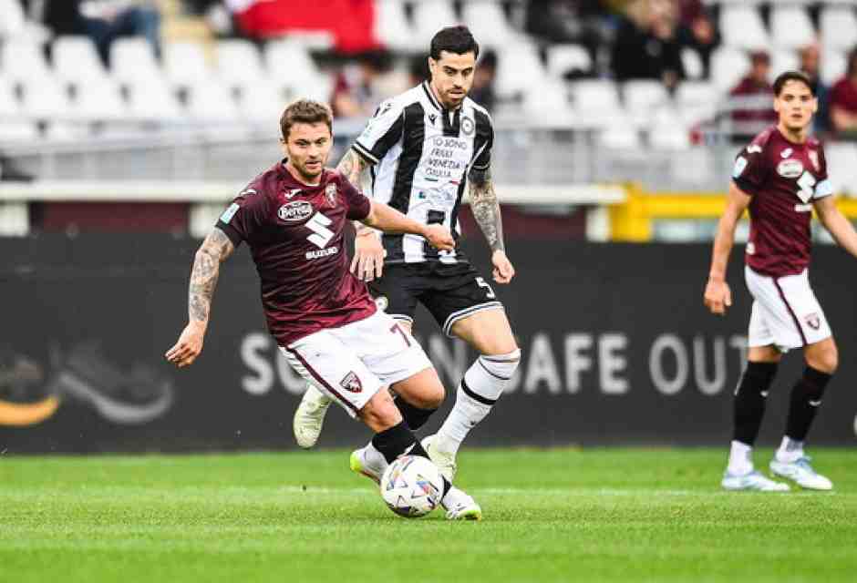 Il centrocampista del Torino Karol Linetty (foto LaPresse)