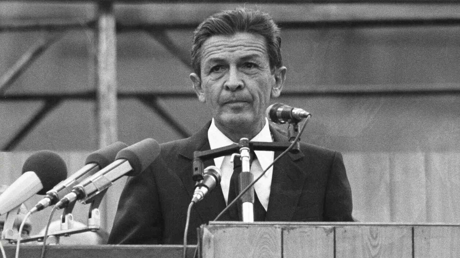 Immagine di Le contraddizioni del segretario del Pci, nascoste da un’affettuosa nostalgia