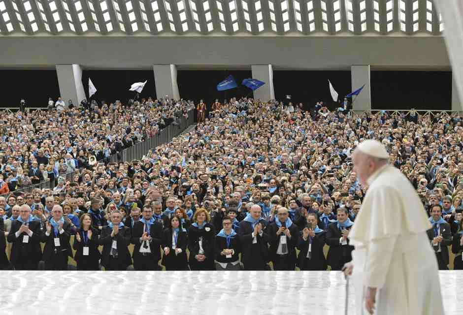 Papa Francesco riceve in udienza nell'Aula Paolo VI le Delegazioni della Confartigianato, Citt&agrave; del Vaticano, 10 febbraio 2024 (Foto ANSA)