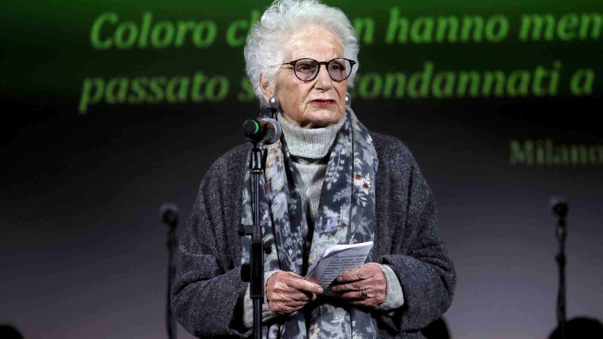 Immagine di Il mondo al contrario di chi chiama "nazista" Liliana Segre