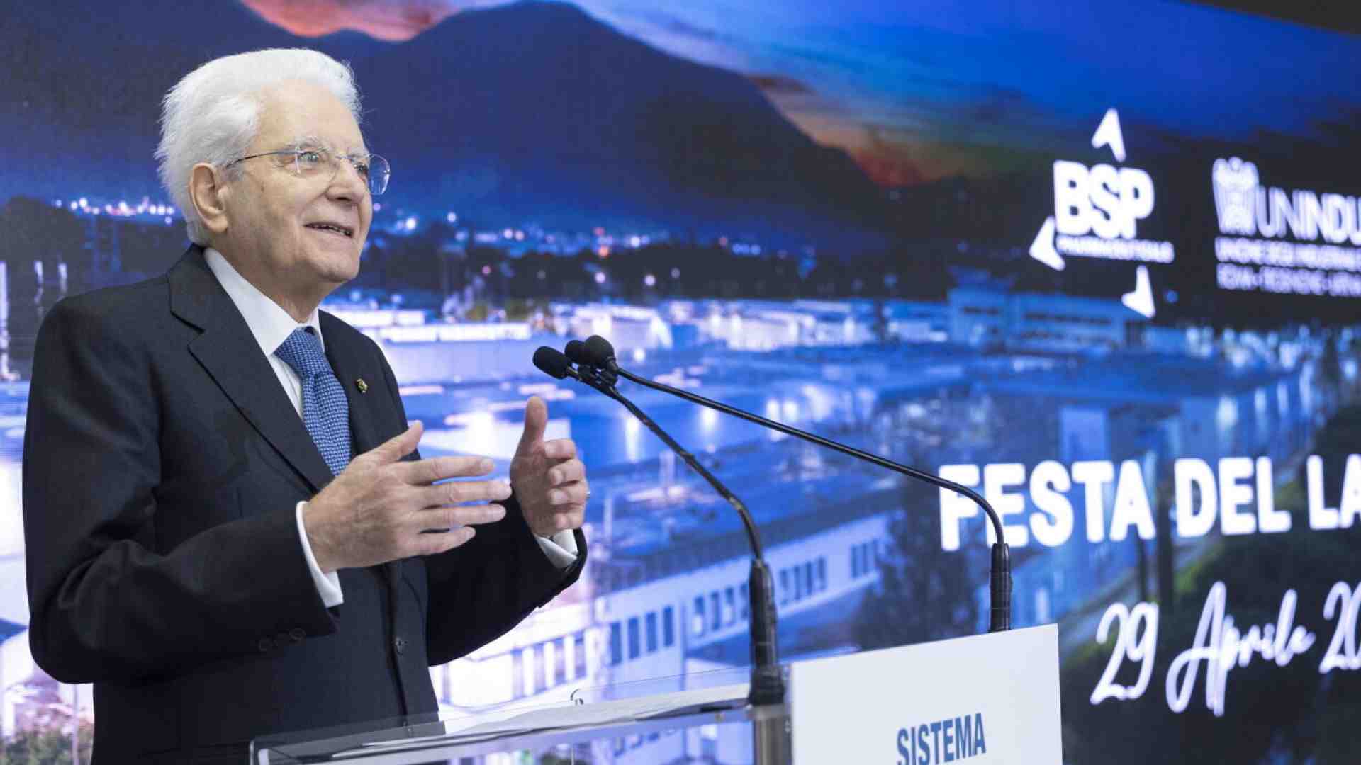 Immagine di Mattarella non ha mai pronunciato quelle parole sui salari e le famiglie