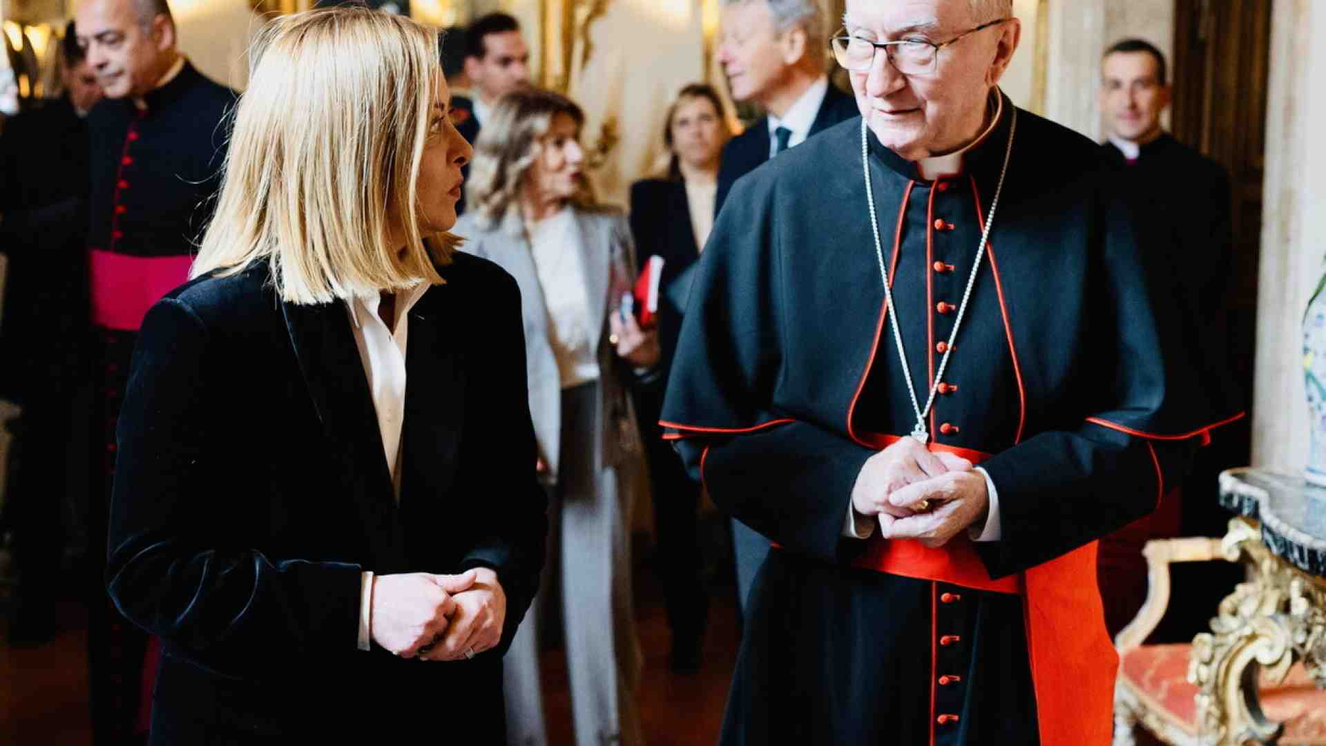Immagine di Un 7 maggio tra il conclave e il rodeo Meloni-opposizione in Senato