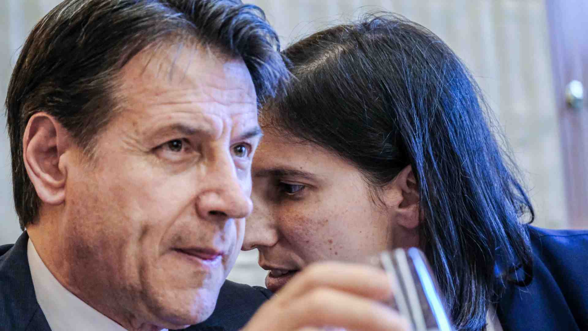 Immagine di I sogni di Giuseppe Conte: si vede presidente del Senato, tiene a bagnomaria Fico. In Campania la carta De Raho