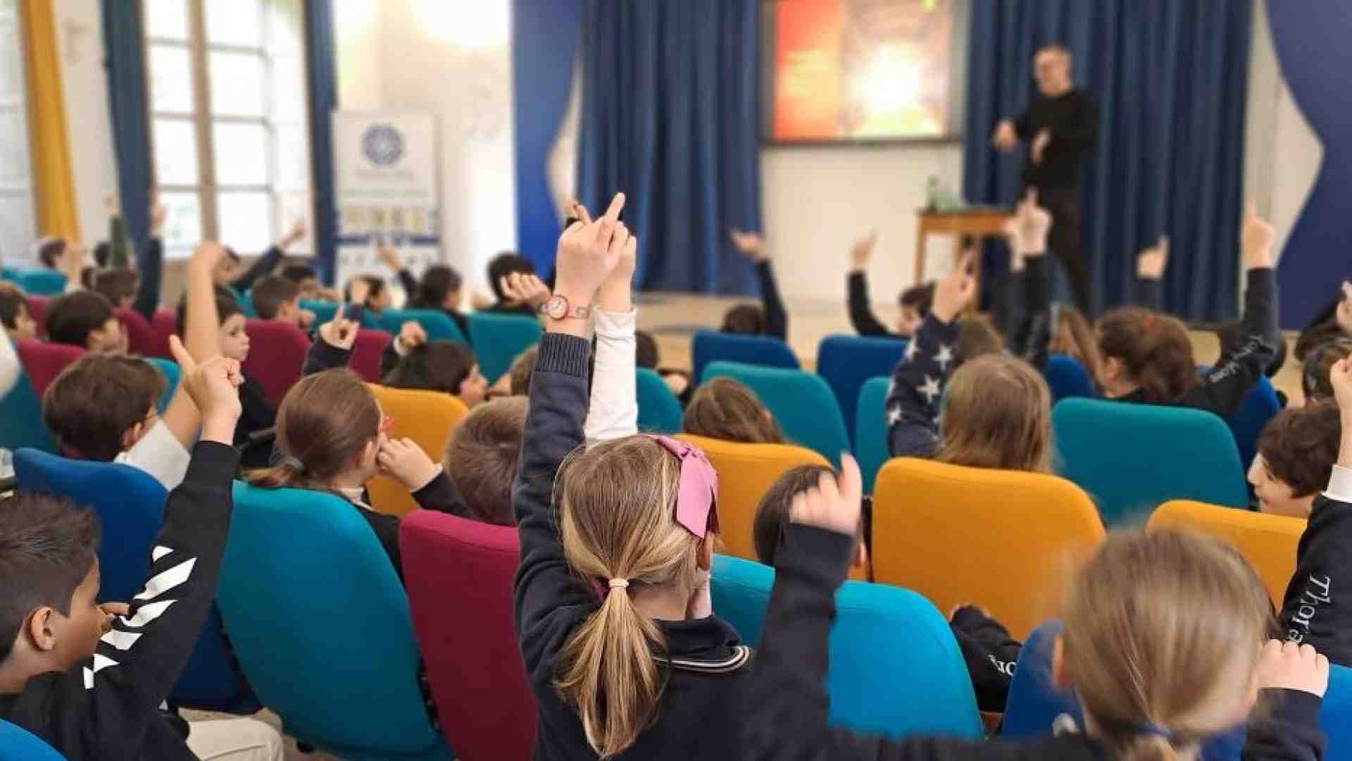 Immagine di «La Chiesa alleata contro i predatori»
