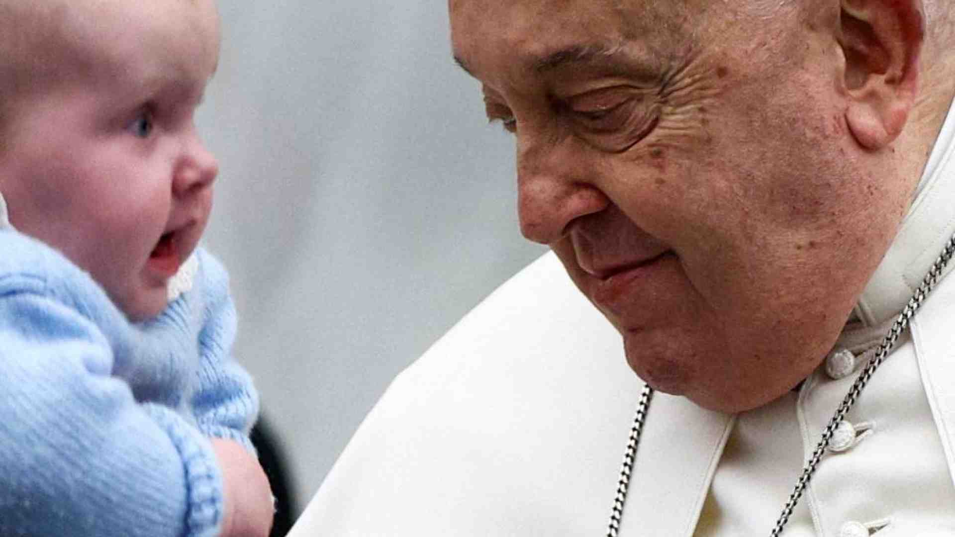 Immagine di Papa Francesco e il diritto di nascere, baluardo “anti-scarto”