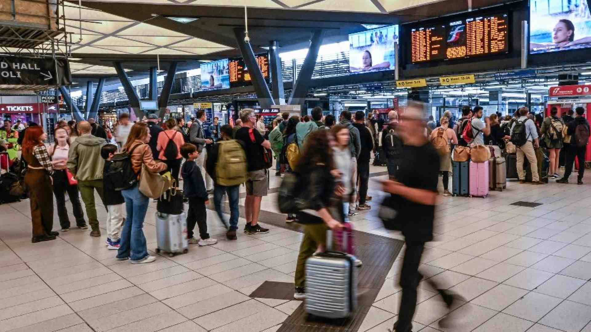 Immagine di Sciopero personale ferroviario, martedì nero per i pendolari