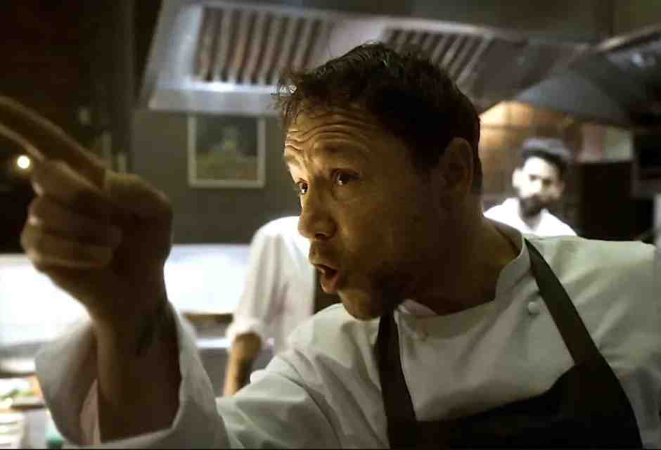 Stephen Graham in una scena di Boiling Point, film del 2021 diretto da Philip Barantini&nbsp;<br />