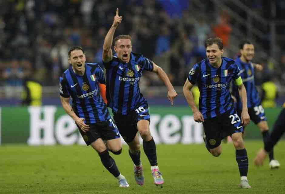 L'esultanza di Davide Frattesi dopo il gol che ha dato l'Inter la qualificazione alla finale di Champions League (foto LaPresse)