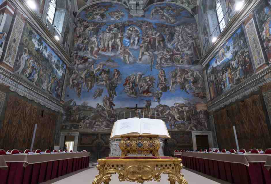 Chiacchiere finite, i cardinali cercano un Papa “maestro di umanità”: non proprio uno scoop