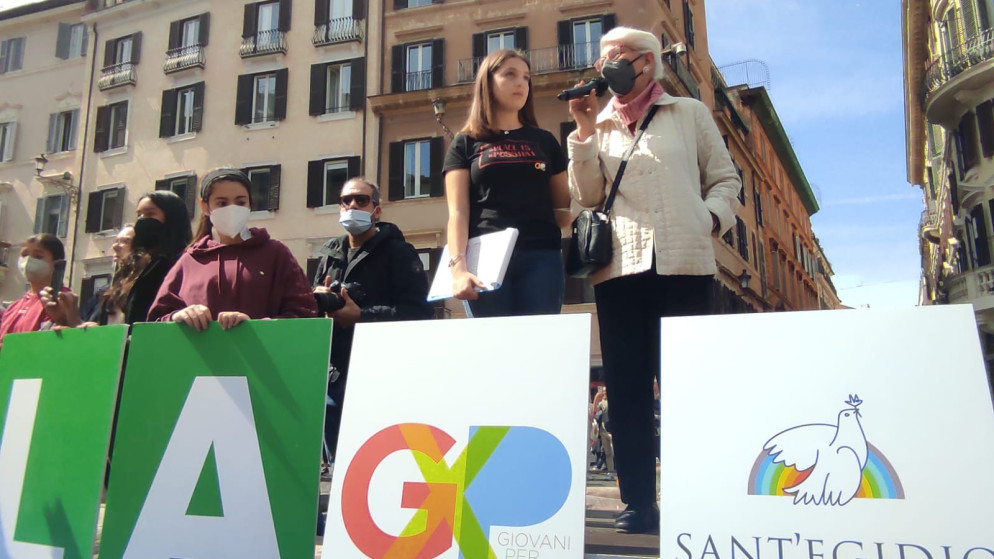 Lea Polgar interviene al flash mob dei Giovani per la Pace - Foto Palmucci