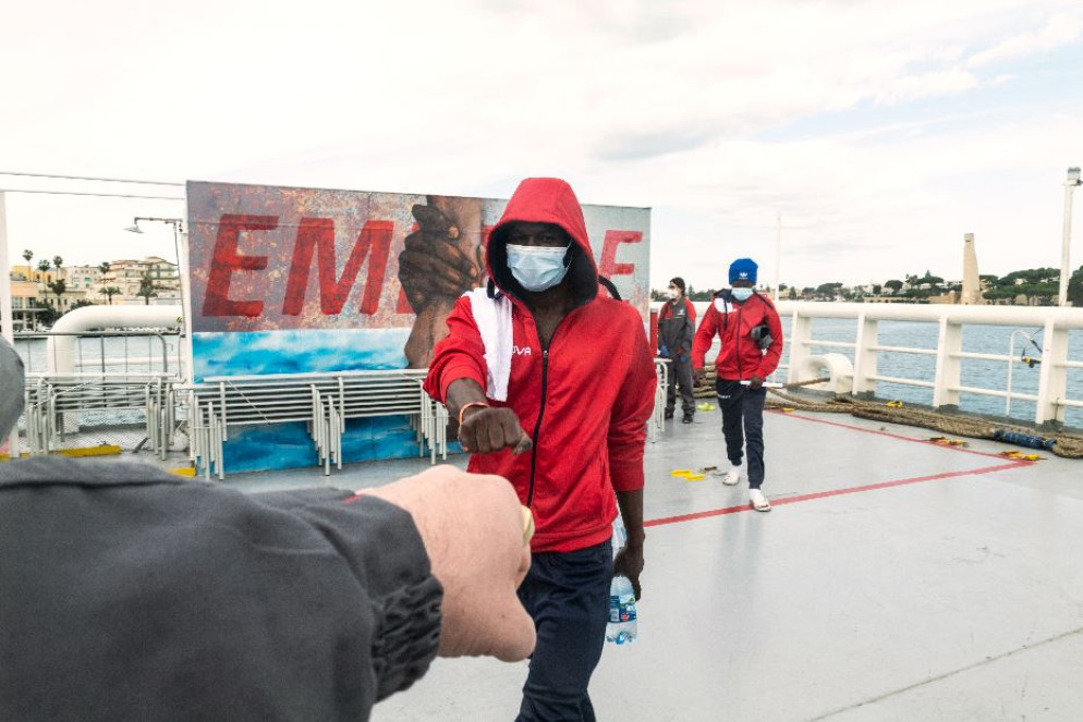 La nave per molti è il primo posto sicuro dopo un viaggio di mesi e anni - Gabriele Micalizzi © / CESURA