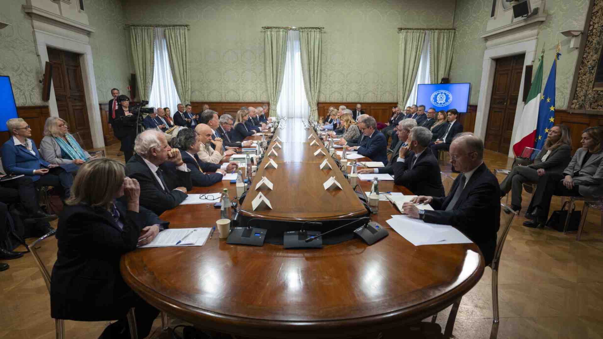 Immagine di Sicurezza sul lavoro, Meloni vede i sindacati: "Governo aperto alla collaborazione". Sigle soddisfatte
