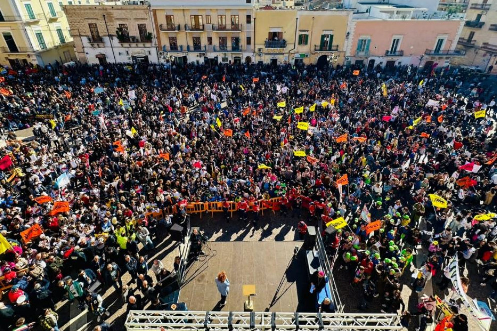 La veduta dell'alto della manifestazione - .