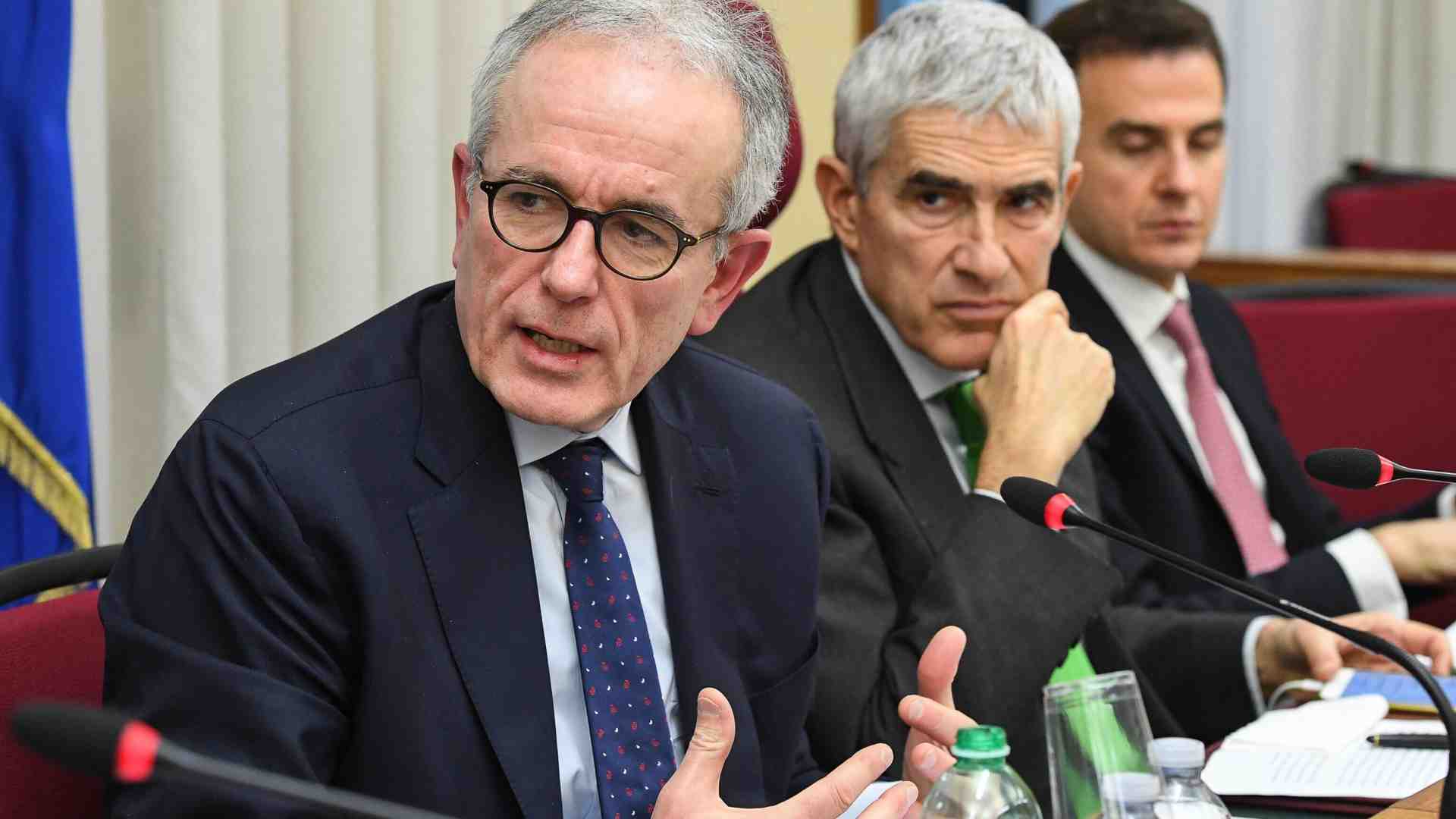 Immagine di Cosa deve fare (e non fare) l’Ue nel risiko bancario. Parla Angeloni