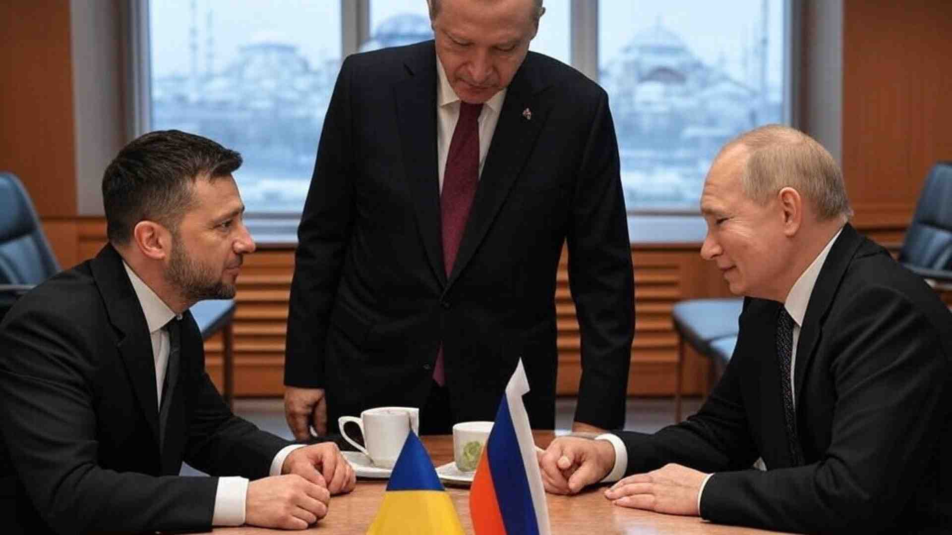 Immagine di Abbracci mancati: Putin e Zelensky a pranzo da Erdogan?
