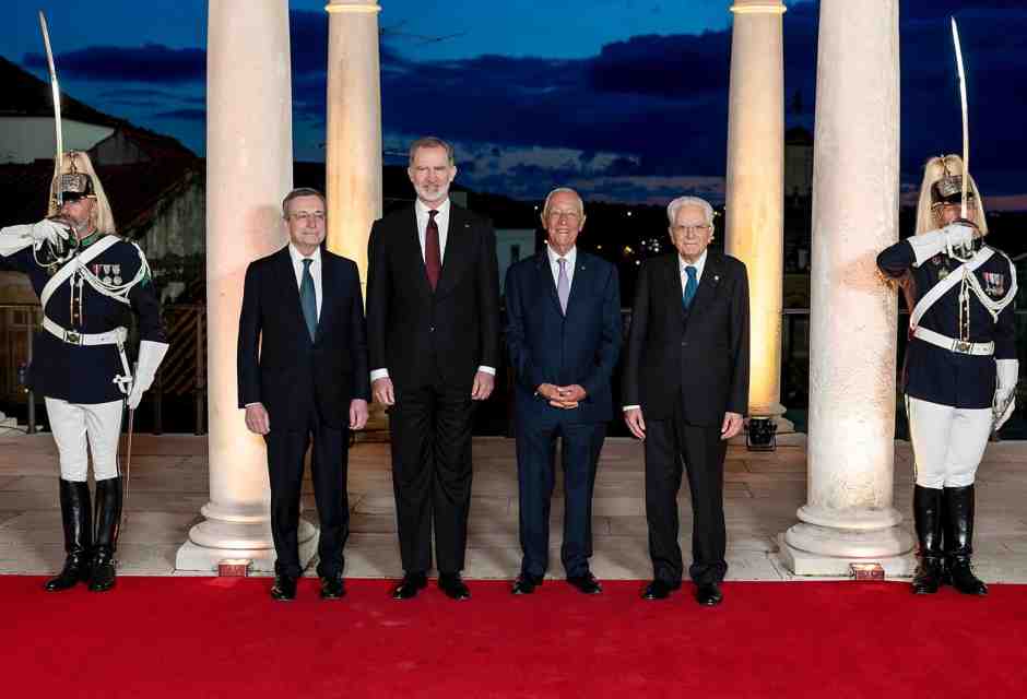 Nessun dorma. Le sveglie di Mattarella e Draghi all'Europa