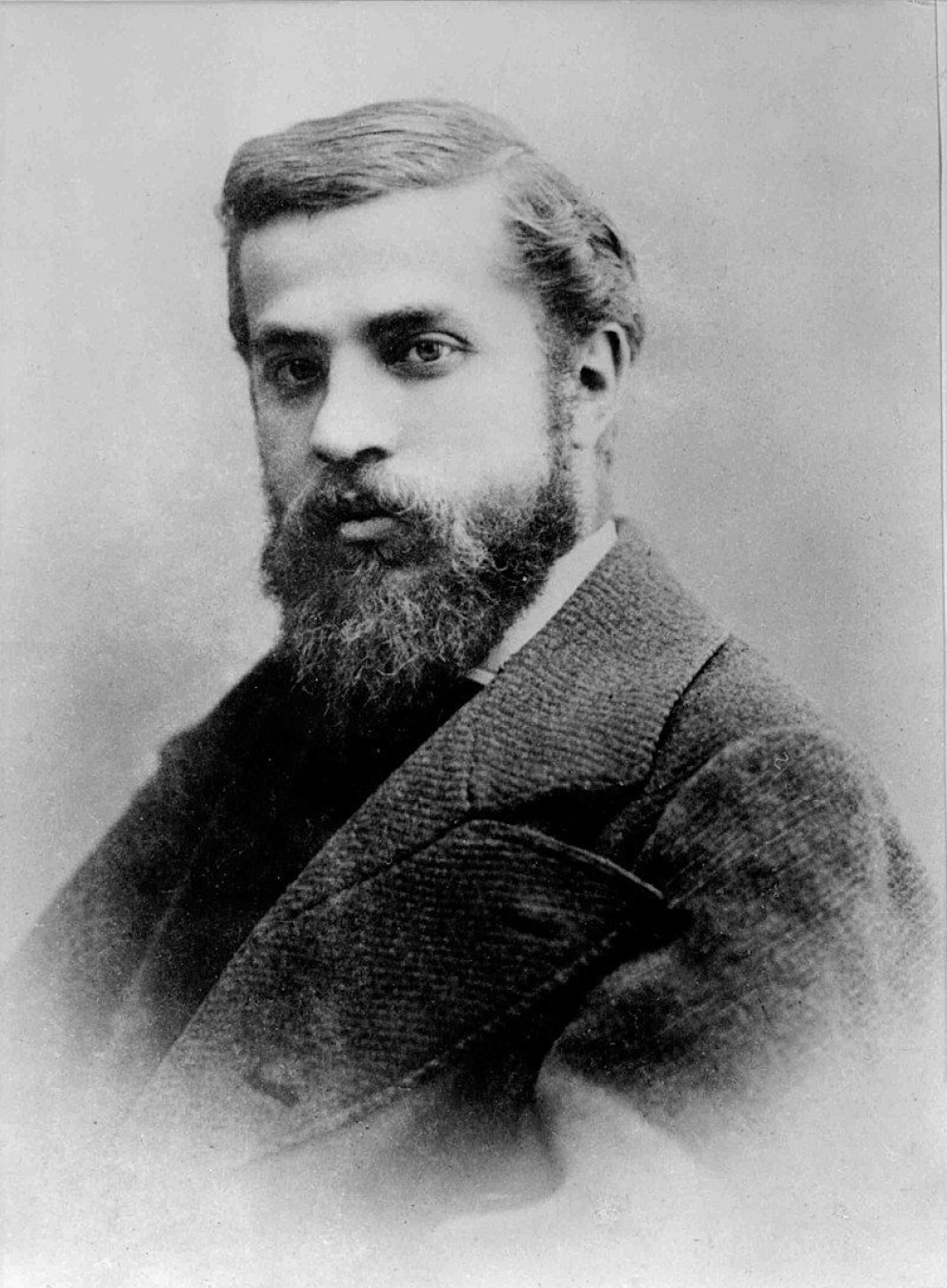Antoni Gaudì - -