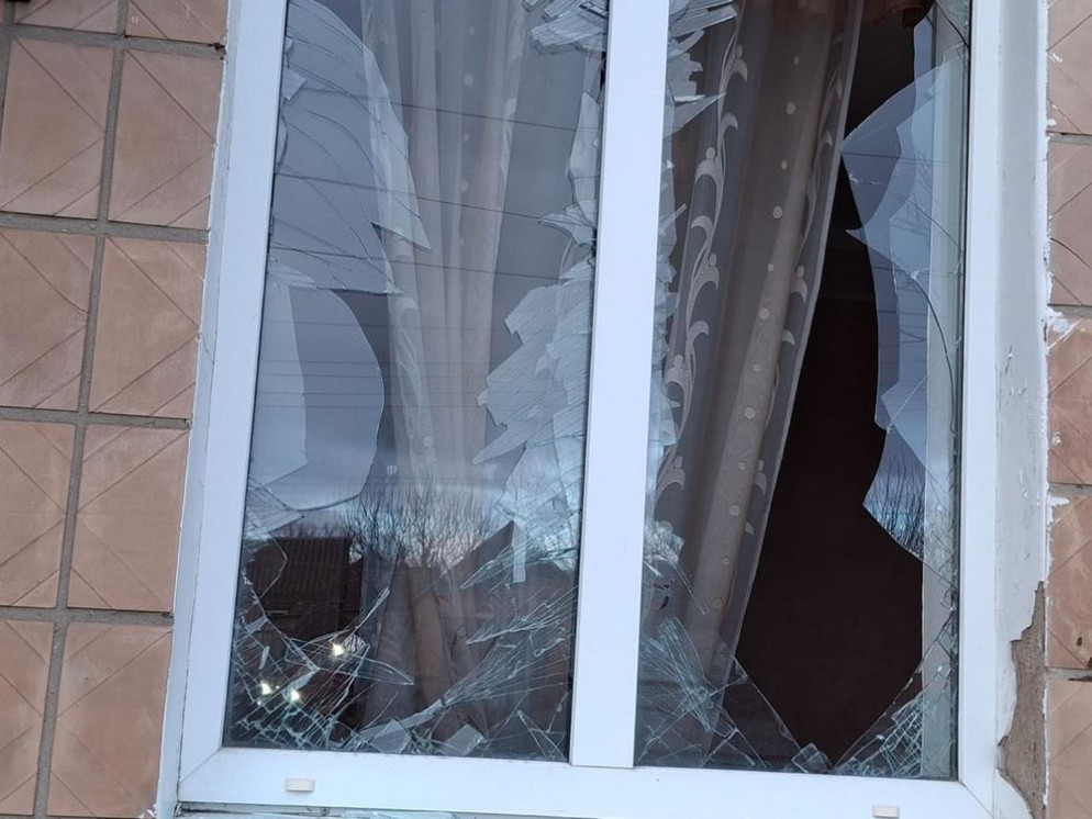 I danni alla chiesetta greco-cattolica attaccata da un missile russo a Zolochiv, cittadina che l'esercito di Mosca intende occupare - Avvenire