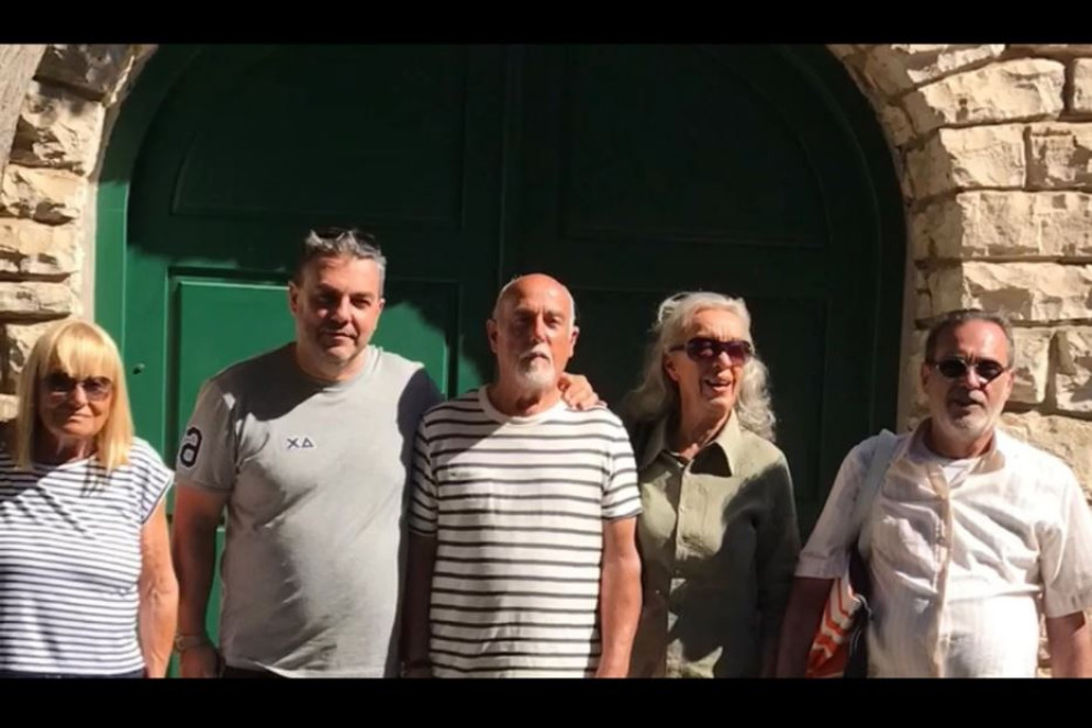 I fratelli Blascovich di nuovo insieme dopo 70 anni davanti alla casa natale sull'isola di Brioni, poi residenza estiva di Tito - Foto Blascovich