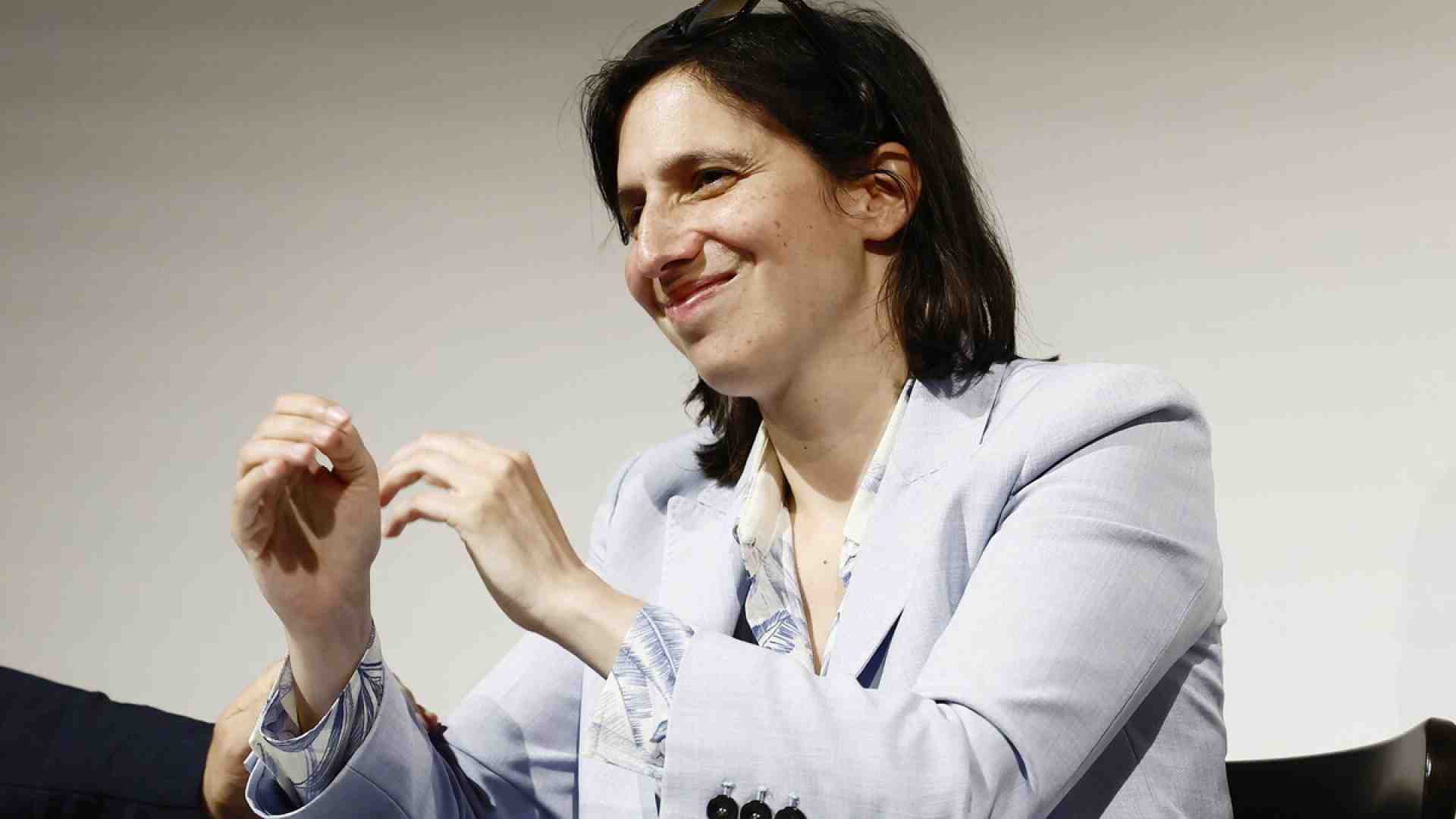 Immagine di Schlein rilancia su Gaza. “Un errore sospendere gli accordi con Israele”, dice Fassino
