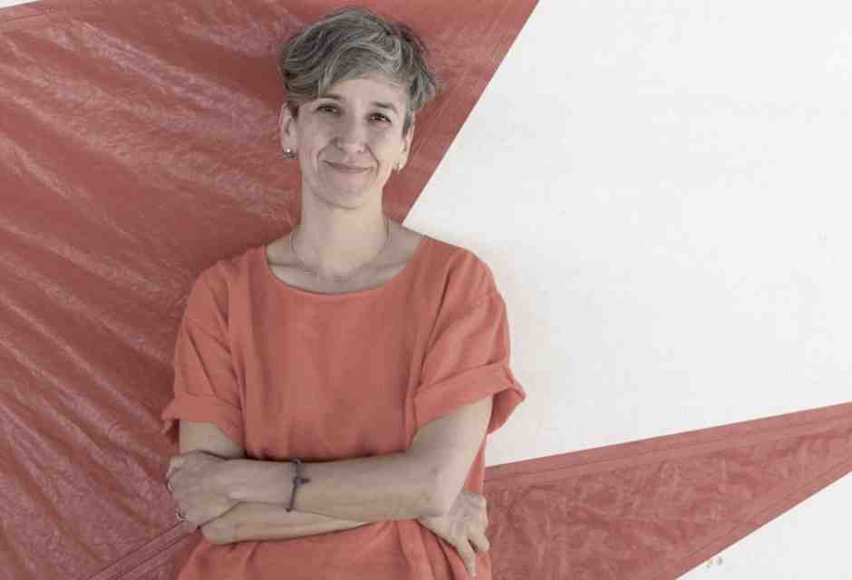 "L’arte è un gesto necessario": viaggio nell’universo nomade di Claudia Losi