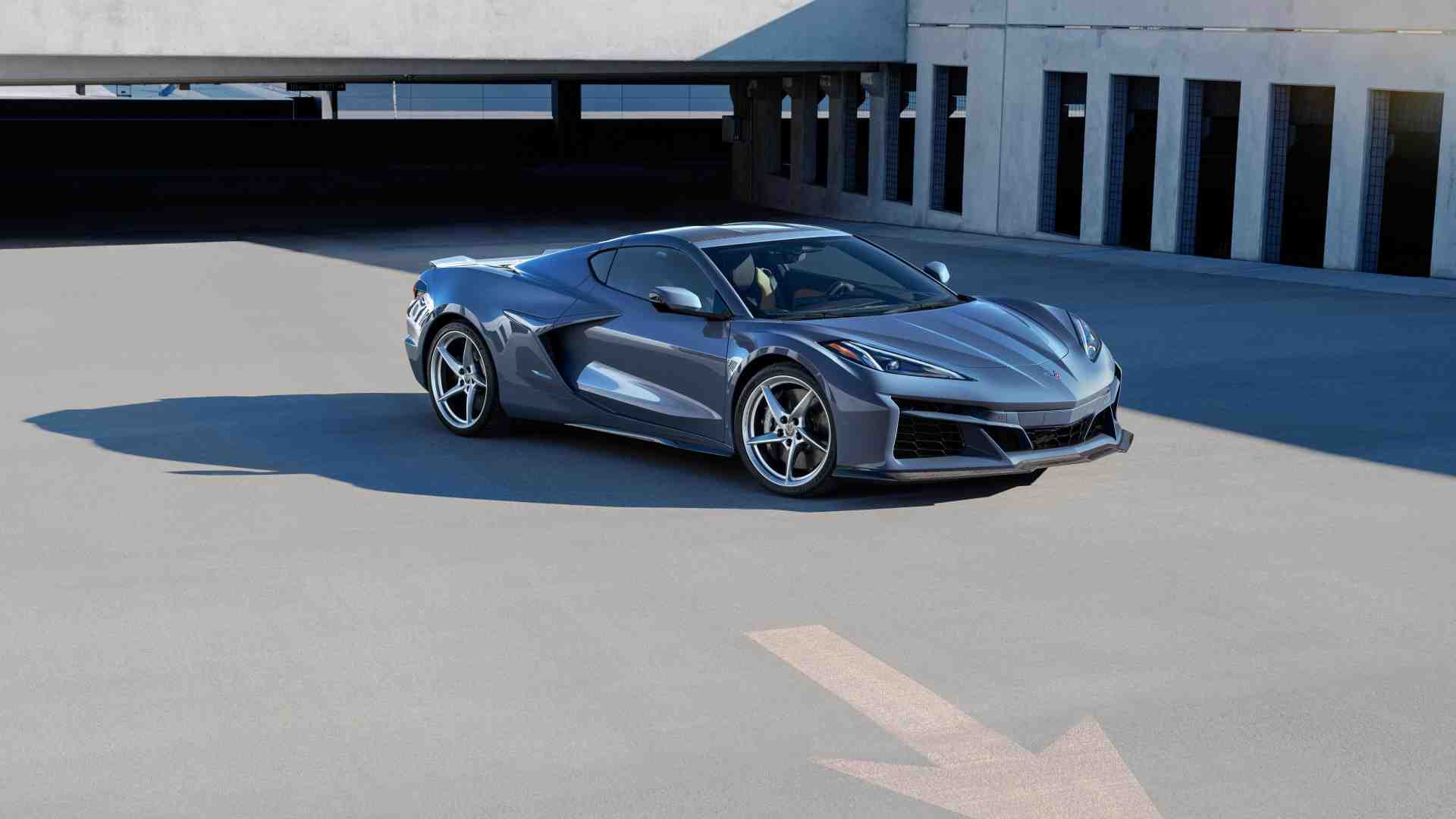 Immagine di Il ritorno della Corvette: anche le muscle cars si elettrificano