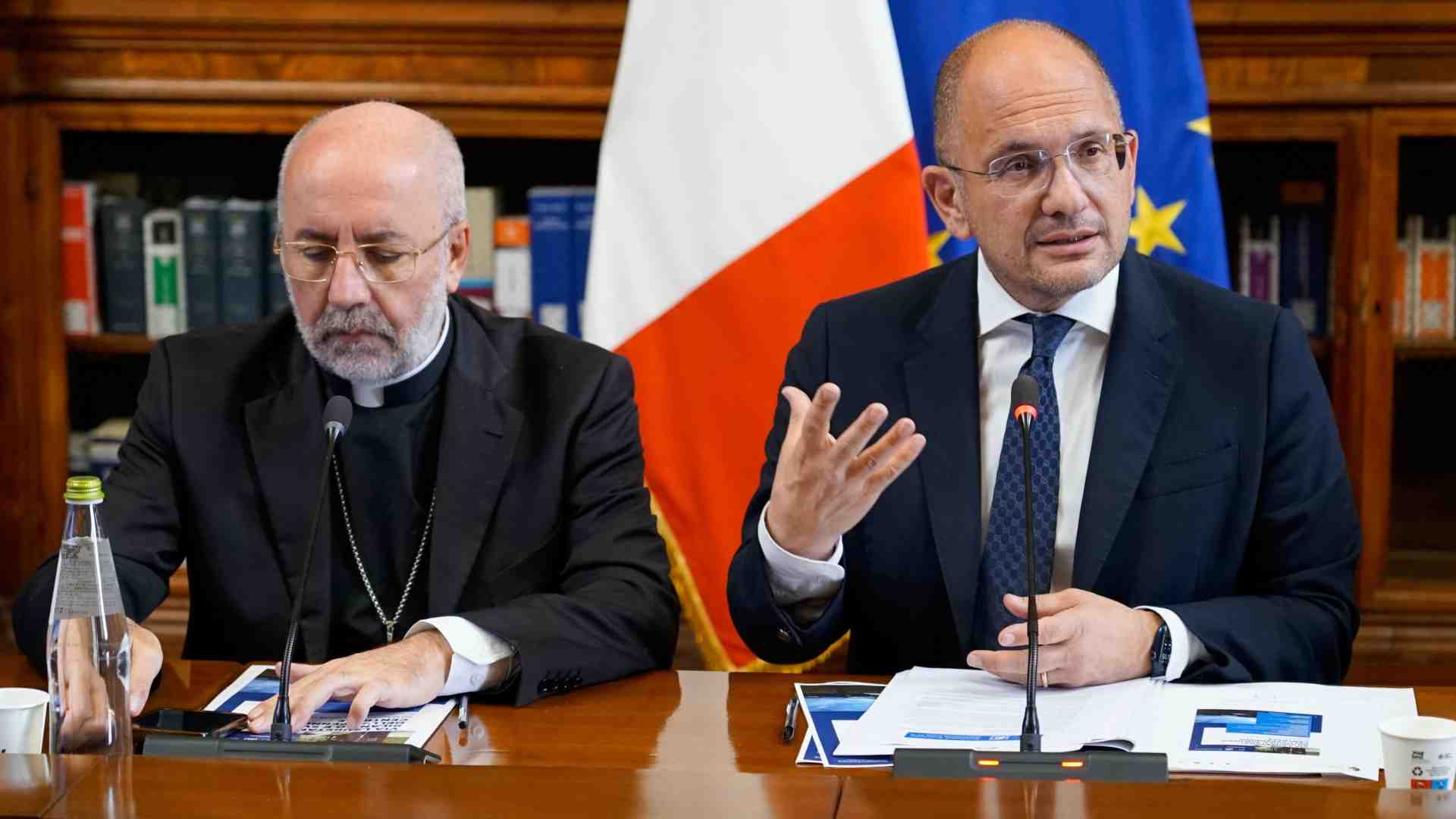Immagine di Via Lauretana, 9 milioni per rilanciare il cammino che collega Assisi e Loreto
