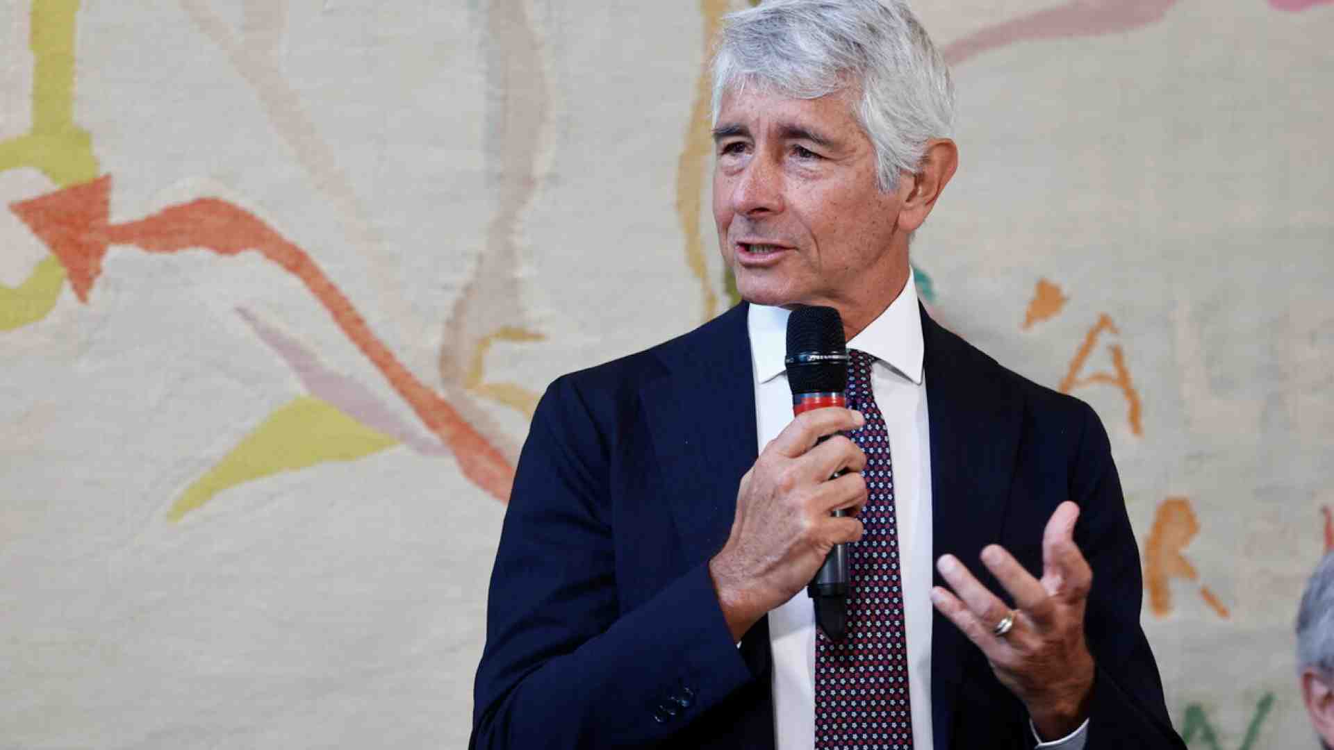 Immagine di Un super commissario per sbloccare gli stadi, altrimenti addio europei: Abodi vuole Atelli