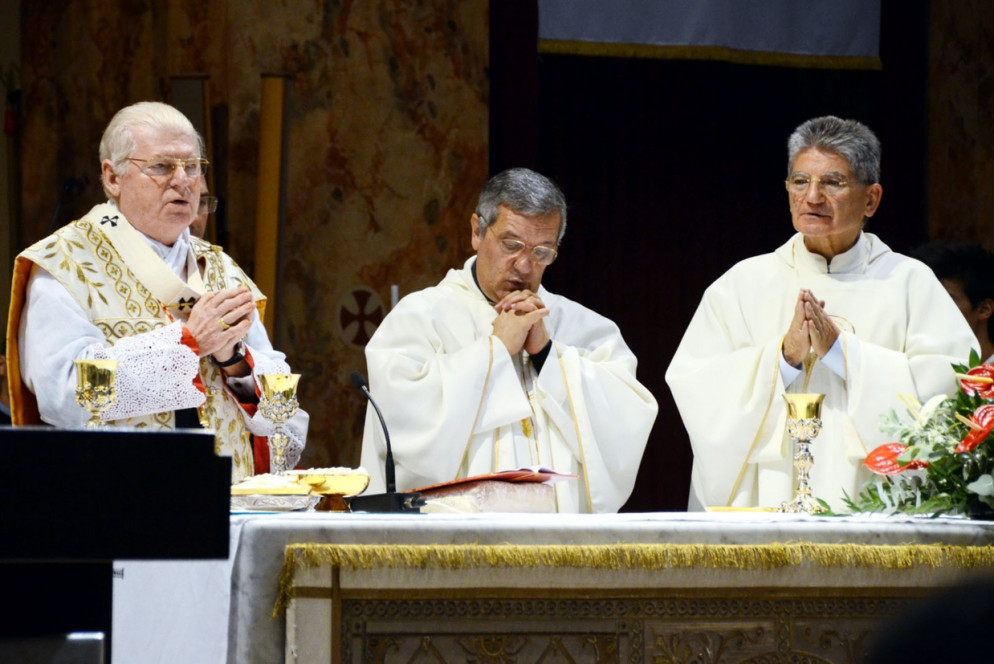 Il 12 ottobre 2011. La prima visita pastorale del cardinale Angelo Scola a Lecco: nella foto sta celebrando Messa nella Basilica di San Nicolò