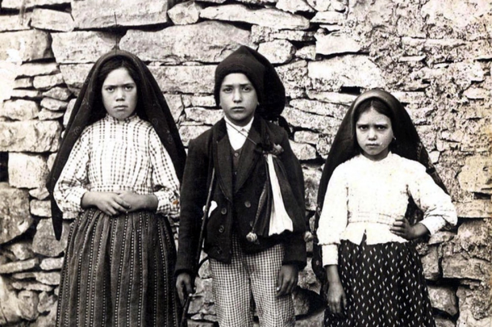 I tre pastorelli: da sinistra Lucia dos Santos (suor Lucia), Francesco Marto e Giacinta Marto