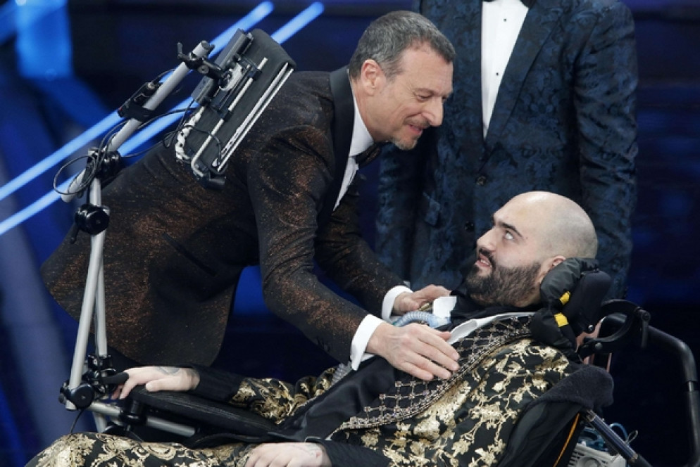 Paolo Palumbo con Amadeus al Festival di Sanremo - (Ansa)