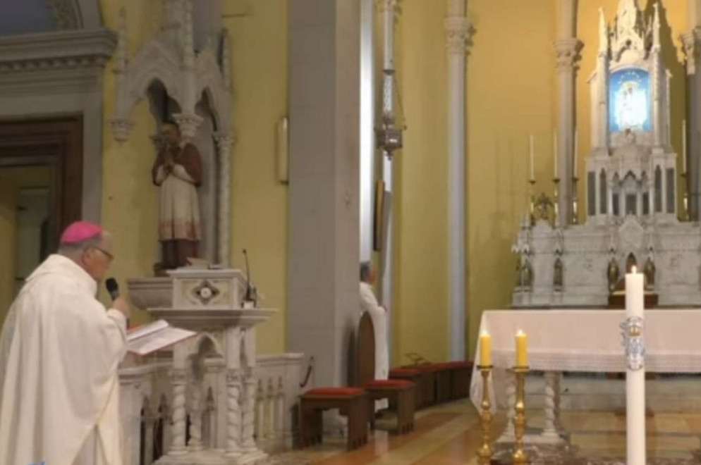 A Messina l'affidamento alla Madonna delle Lettere - YouTube