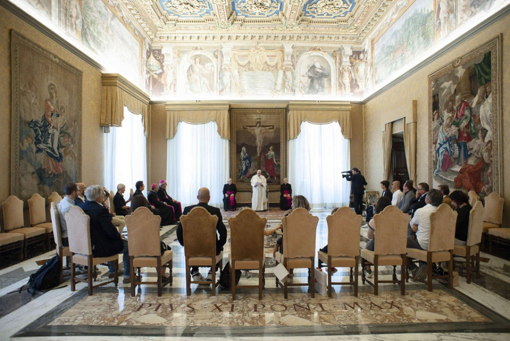 Il Papa incontra le famiglie delle vittime della strage di Corinaldo - Ansa / Vatican Media