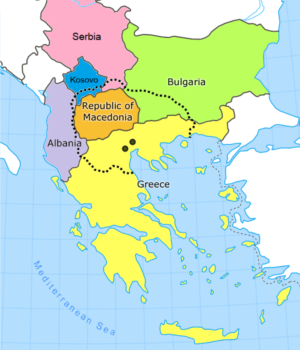 Lo Stato della Macedonia e, indicata dai puntini, la regione geografica omonima (By ГоранМирчевски - Own work, CC BY-SA 3.0, https://commons.wikimedia.org/w/index.php?curid=17929222)