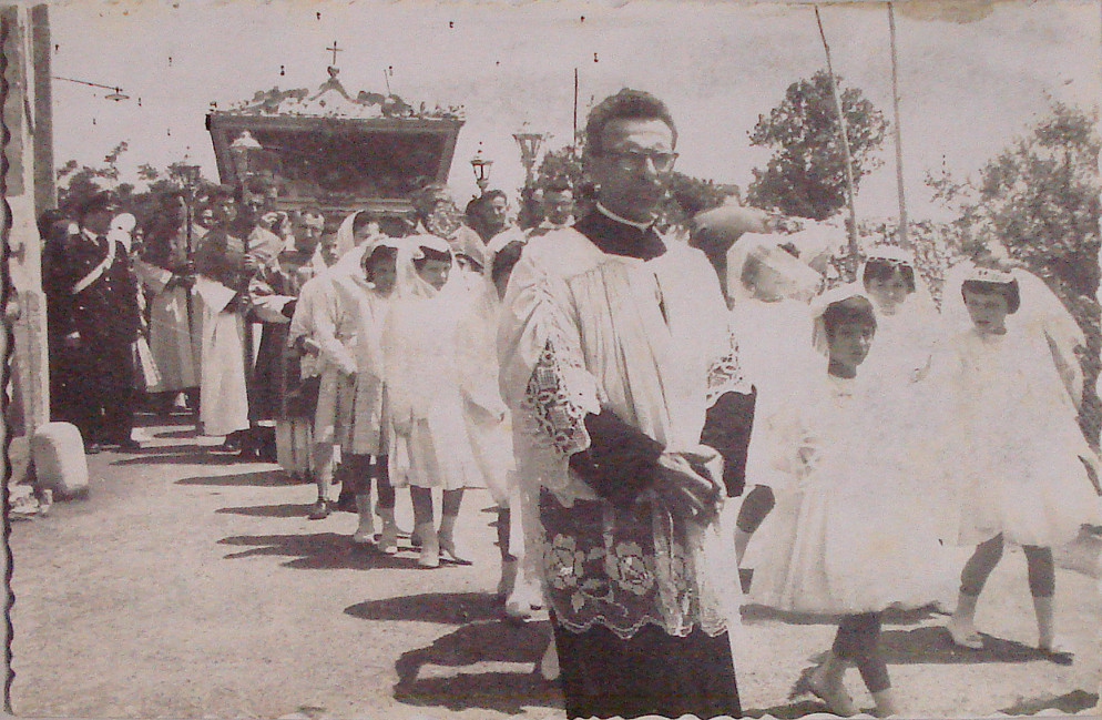 Don Marinozzi giovane prete