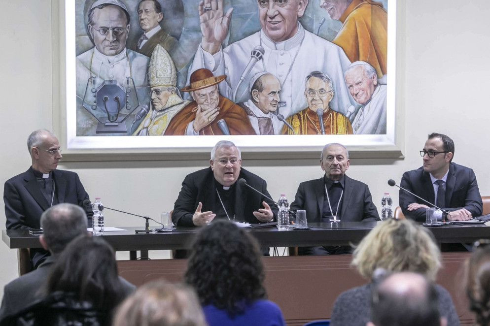 La conferenza stampa di presentazione dell'Incontro "Mediterraneo, frontiera di pace" - Siciliani