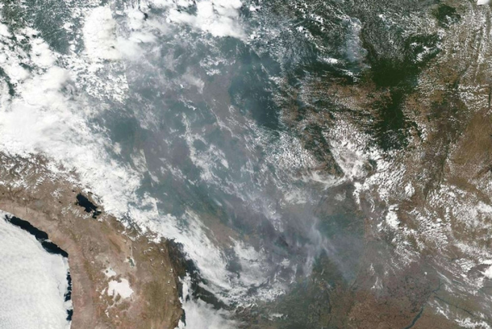 Una vista satellitare del Mato Grosso, lo stato brasiliano è coperto dai fumi degli incendi in Amazzonia (Ansa)