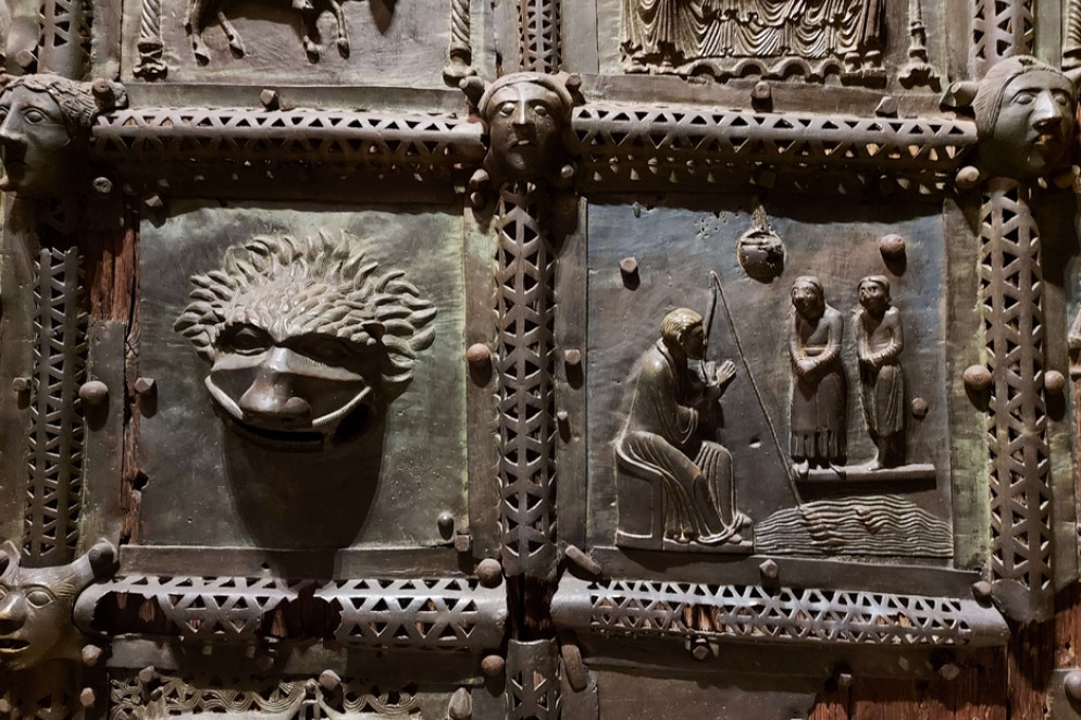 Il portale della basilica di San Zeno - Avvenire