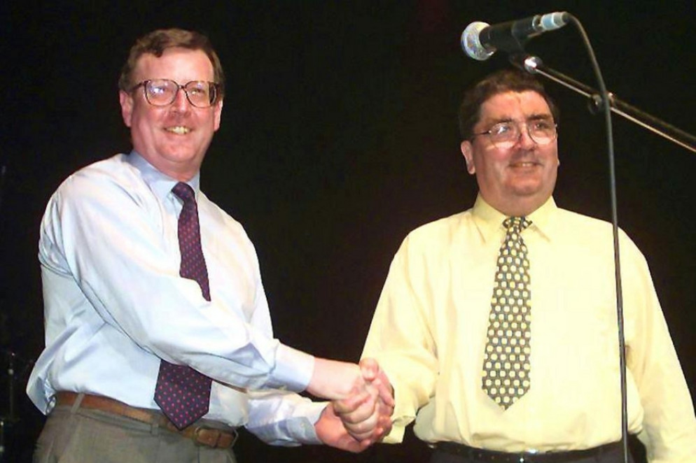 John Hume e David Trimble alla vigilia del referendum del 22 maggio 1998 - Ansa