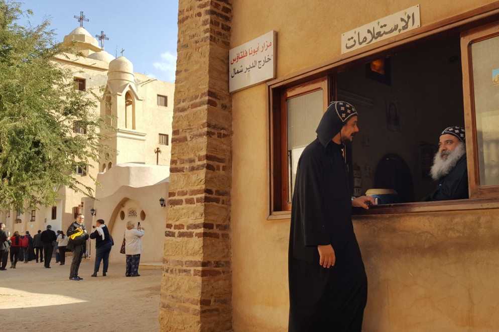 Il monastero di San Bishoi nel deserto egiziano (foto Gambassi)